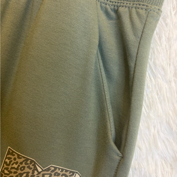 MTV Sage Green Leopard Print Logo | Joggers | Size: Large | Soft Sweat Pants 💚 - Picture 6 of 16